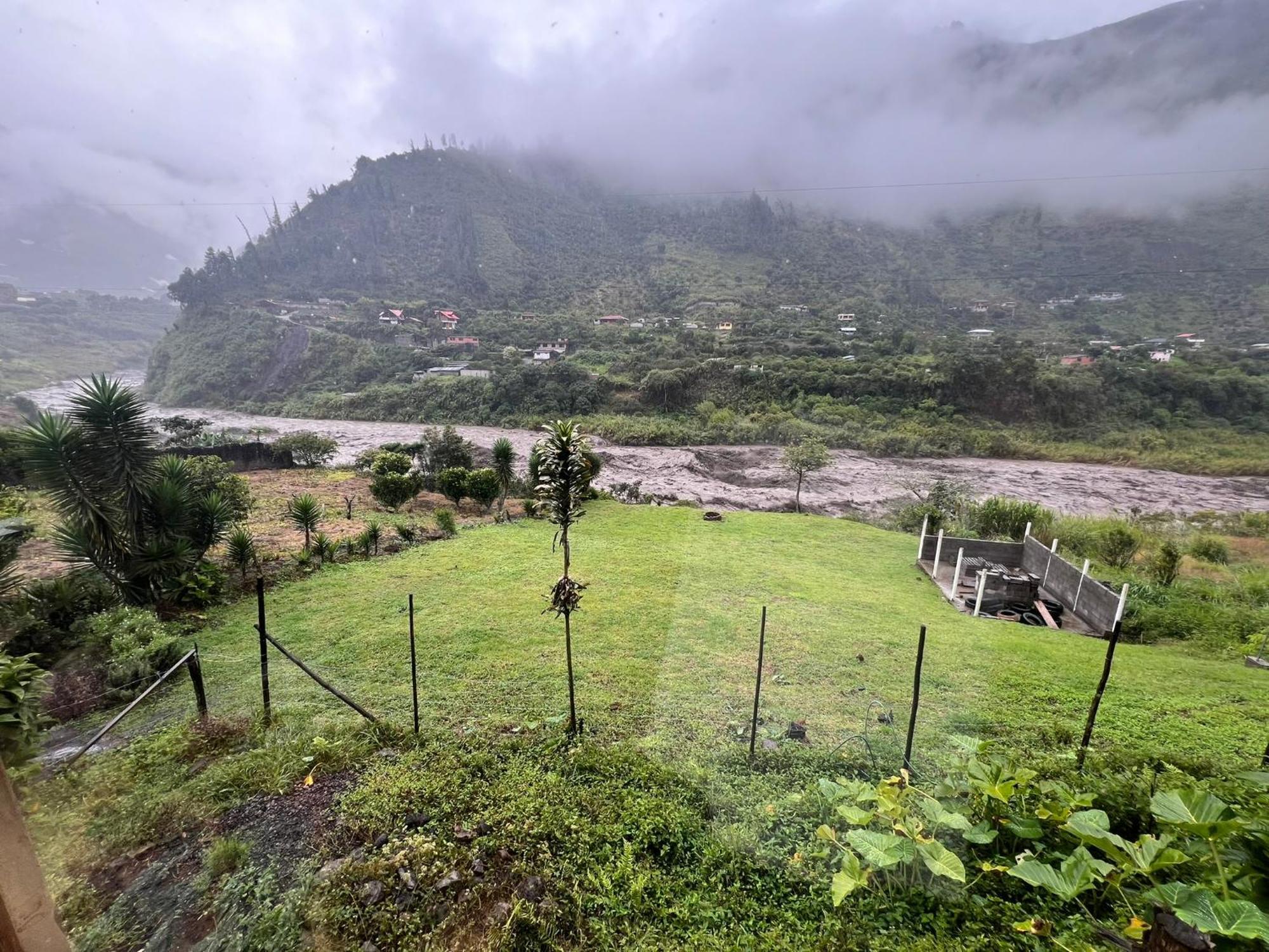 La Casa Verde Eco Guest House Baños Exteriör bild