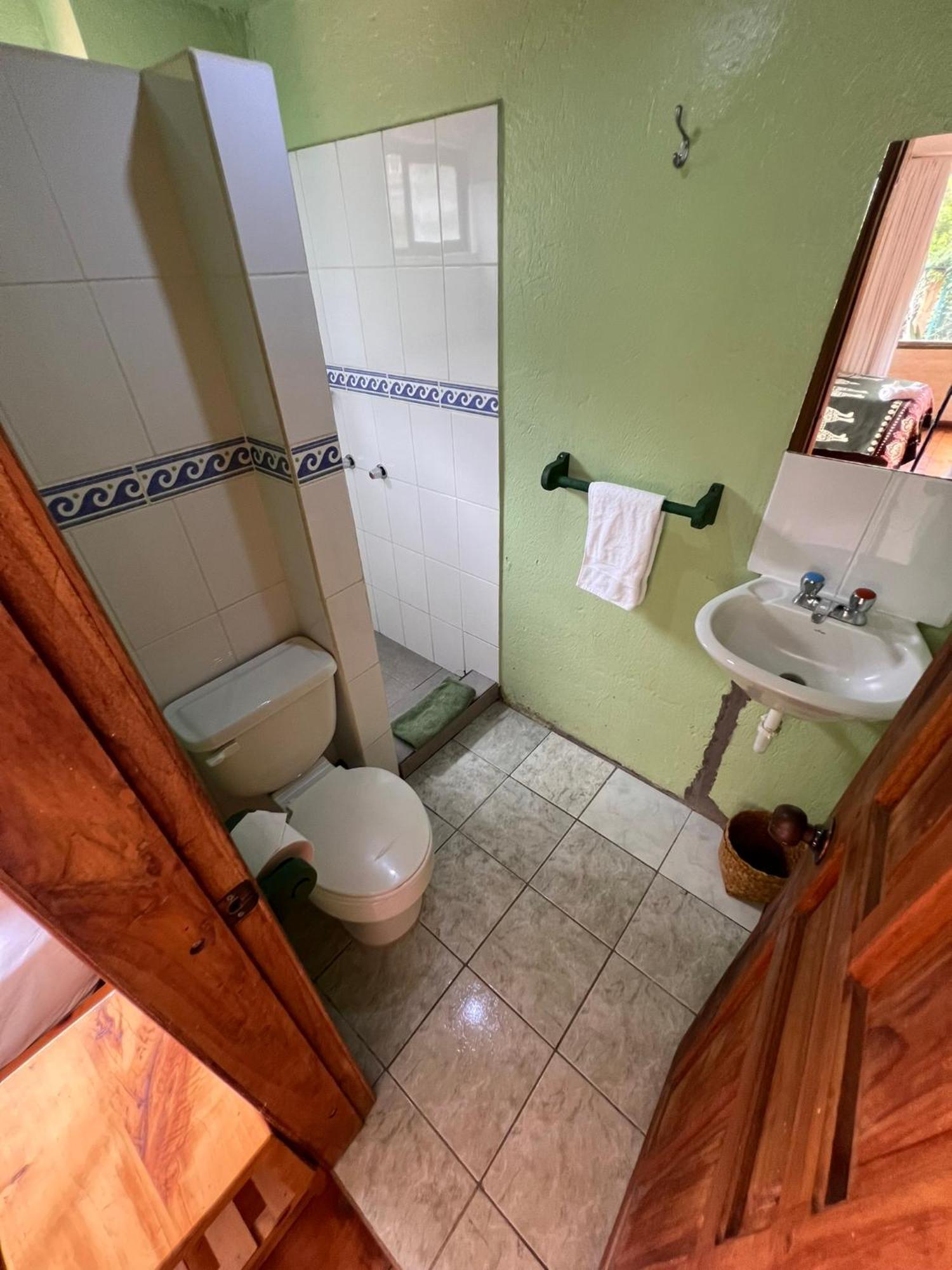 La Casa Verde Eco Guest House Baños Rum bild