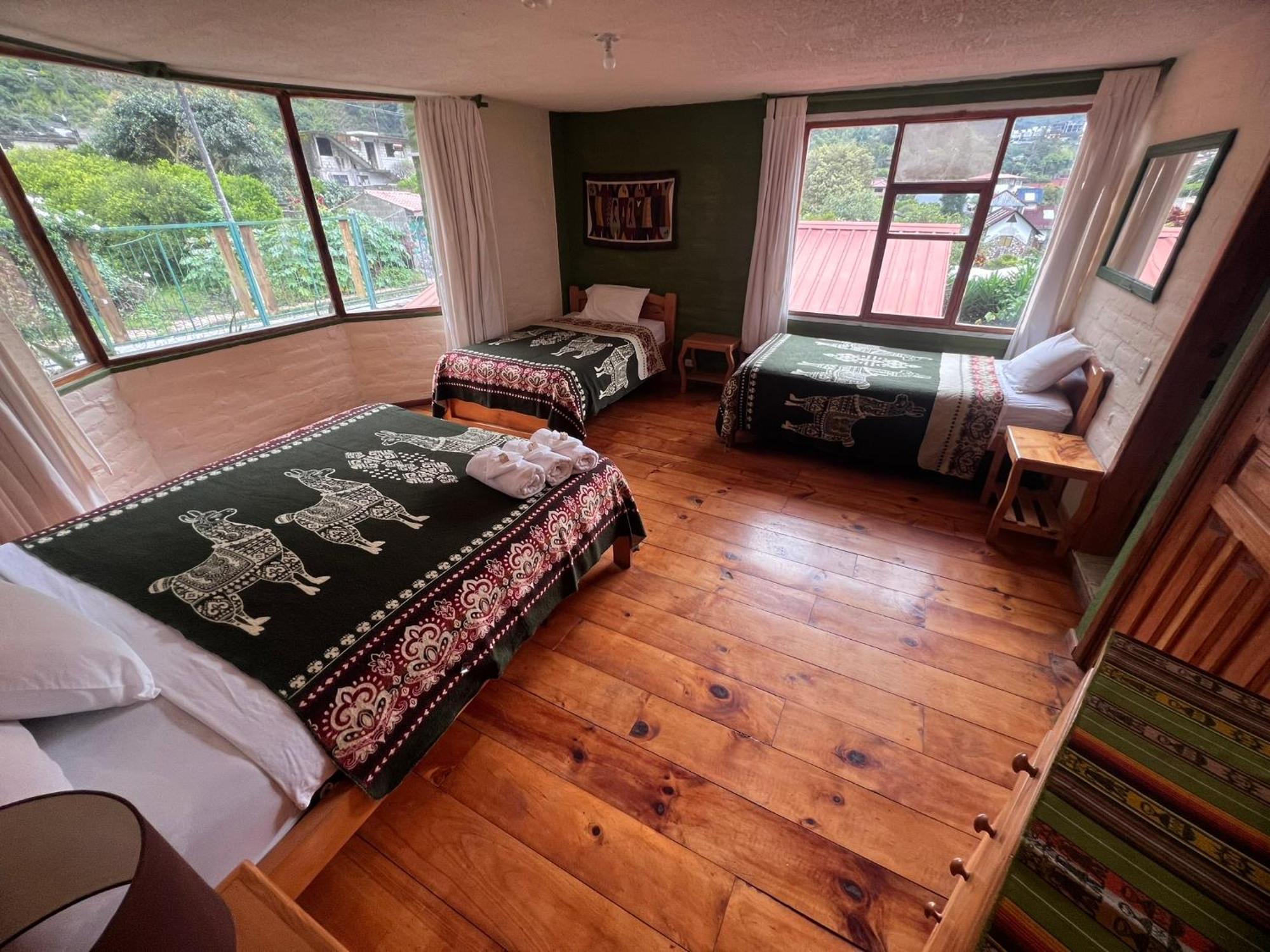 La Casa Verde Eco Guest House Baños Rum bild